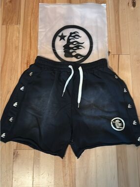 Hellstar snap shorts